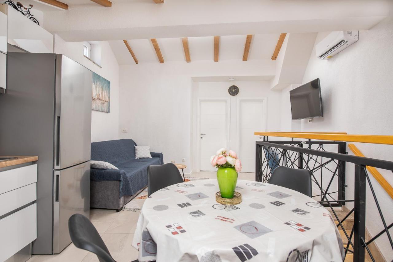 Apartmani Mara Kaštela Exteriér fotografie