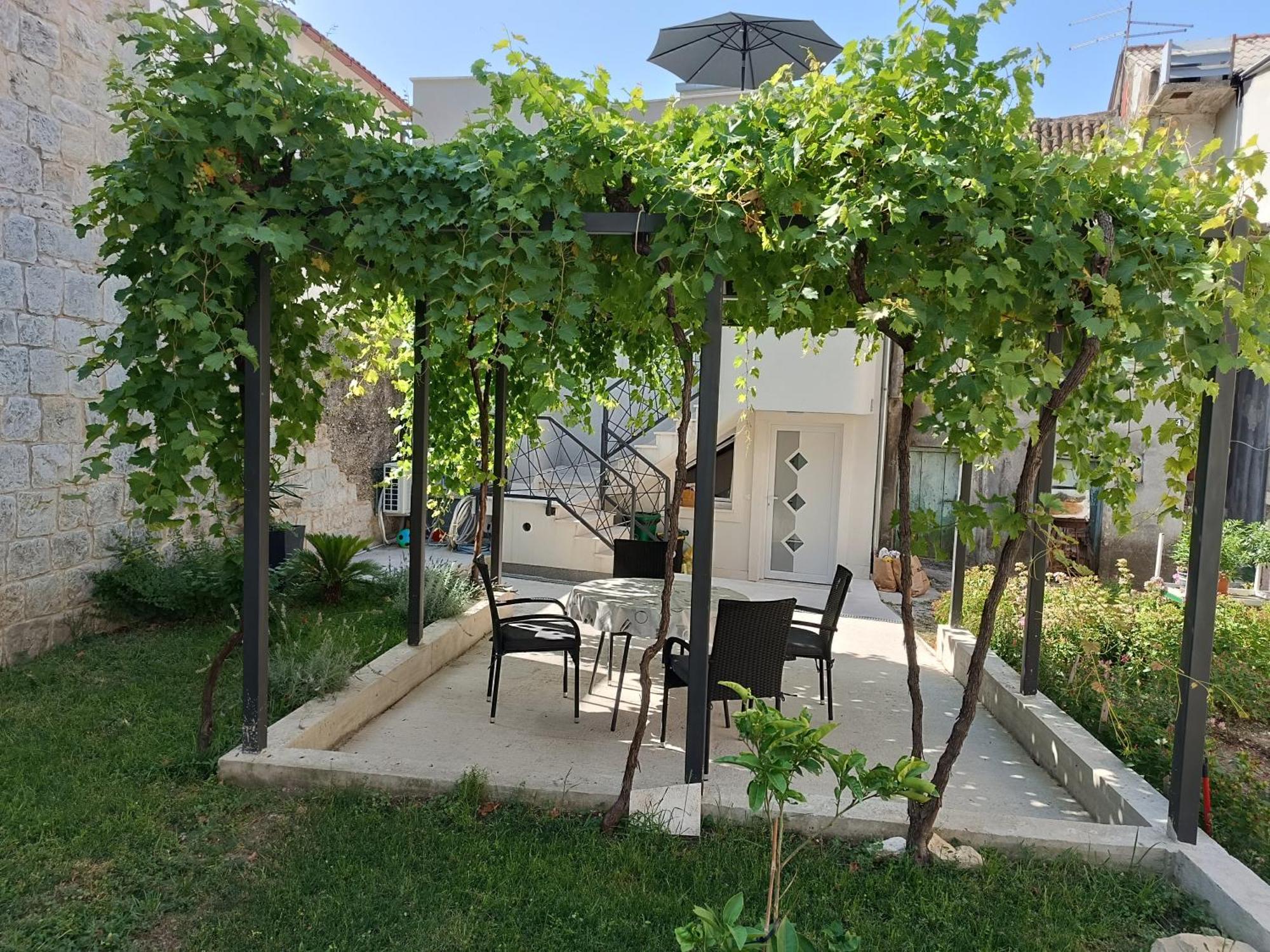 Apartmani Mara Kaštela Exteriér fotografie